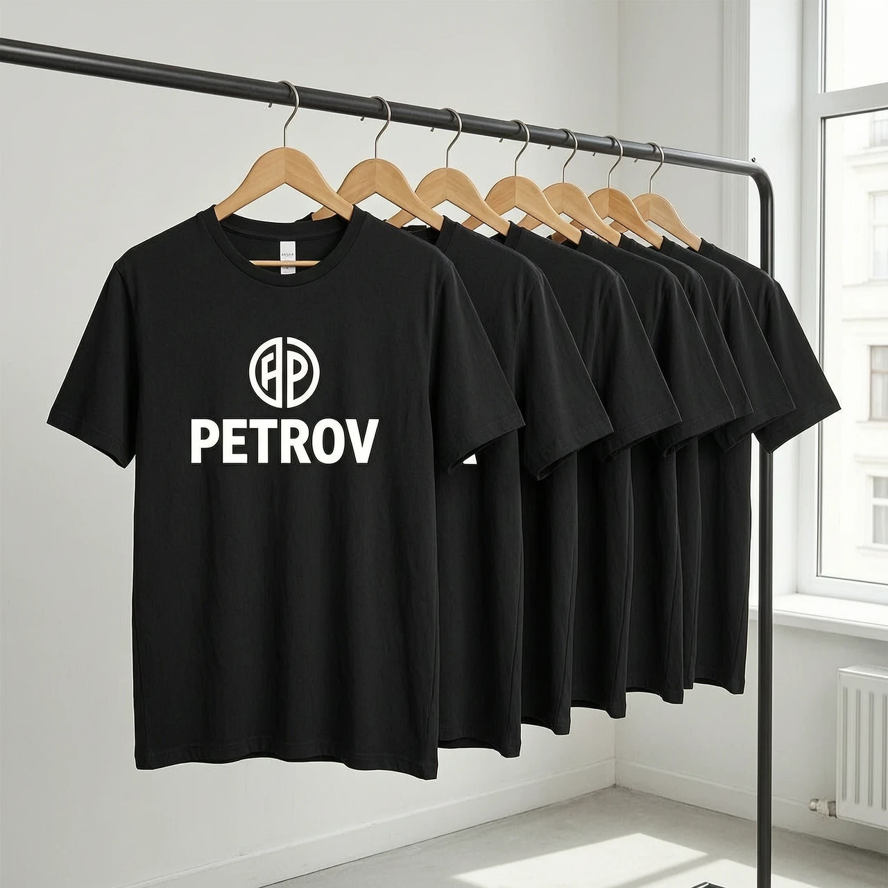 чёрные простые футболки на вешалках с логотипом PETROV — работа пользователя Оригинальная Искра